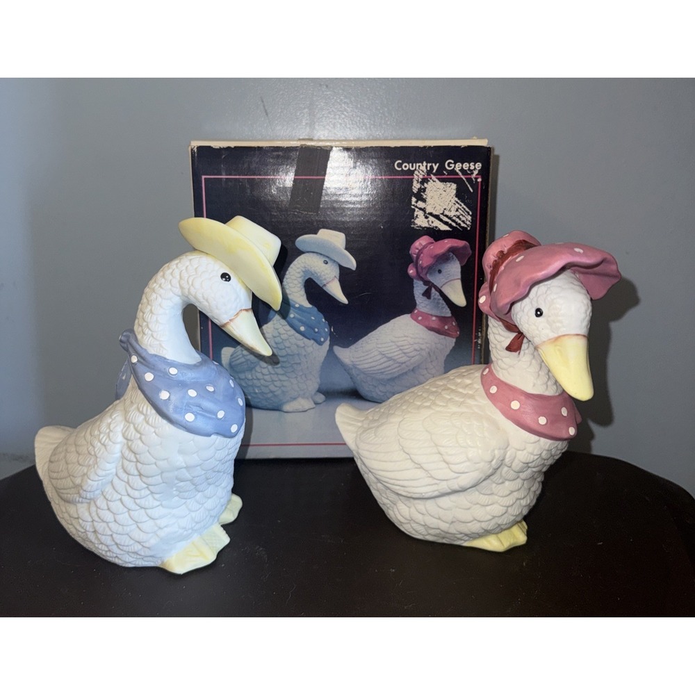 Vintage Artmark Country Geese Goose Figurines Country Decor Taiwan Ceramic 6"